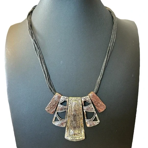 Drop Pendant Necklace Antiqued Metal Design Embossed Black‎ Multi-strand Cord - Picture 10 of 16